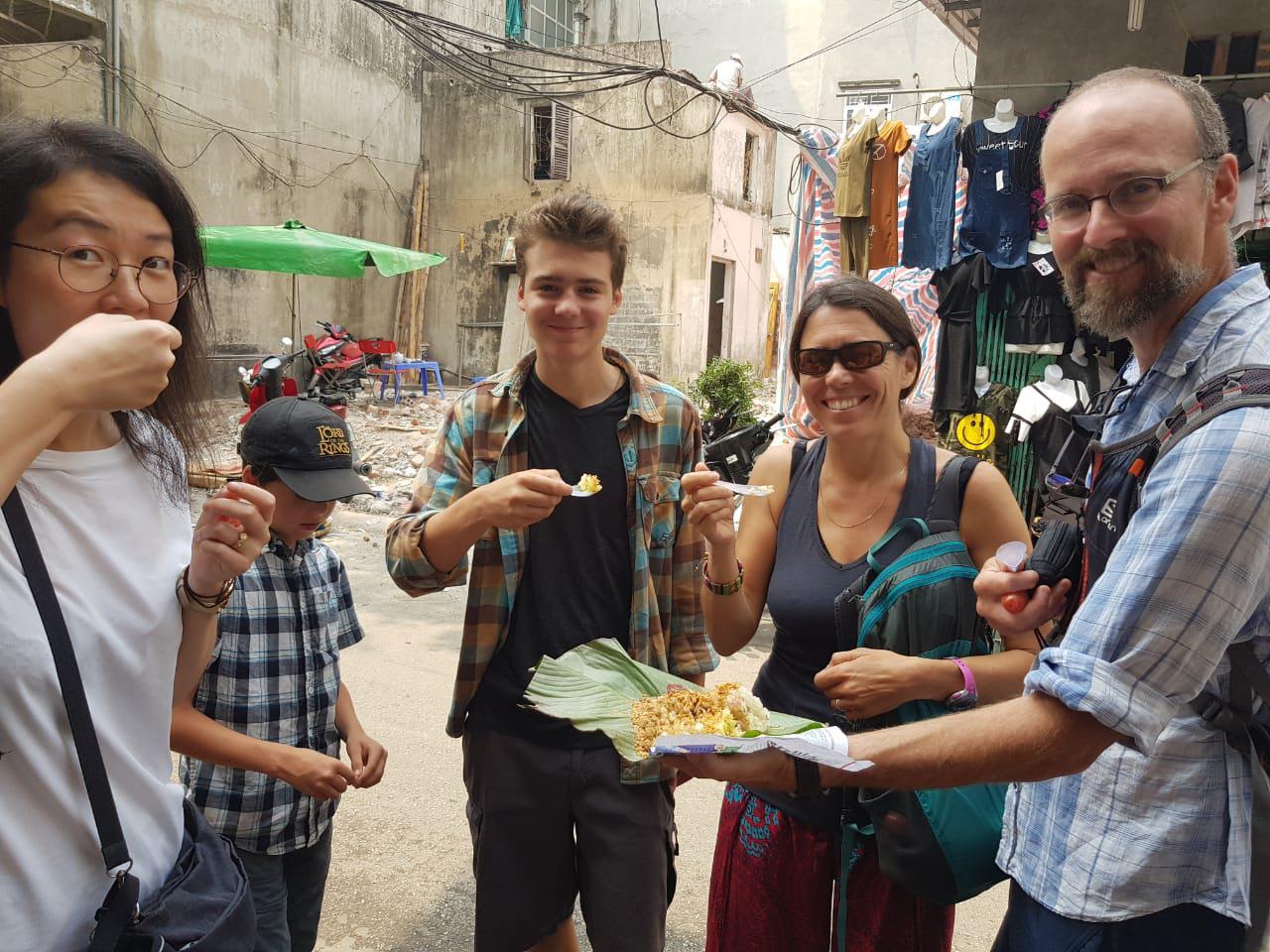 Vietnamese Home Cooking Class with a Local Chef & Fresh Market Tour