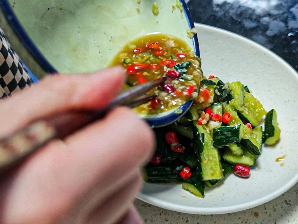 Chengdu Vegetarian Home Cooking Experience in a Local Home