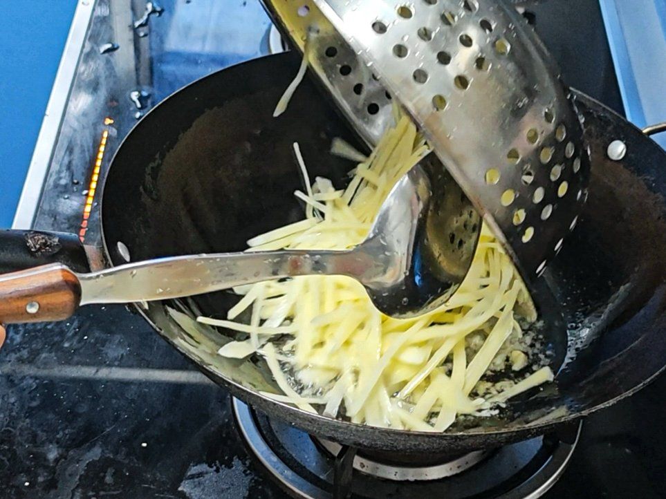 Chengdu Vegetarian Home Cooking Experience in a Local Home