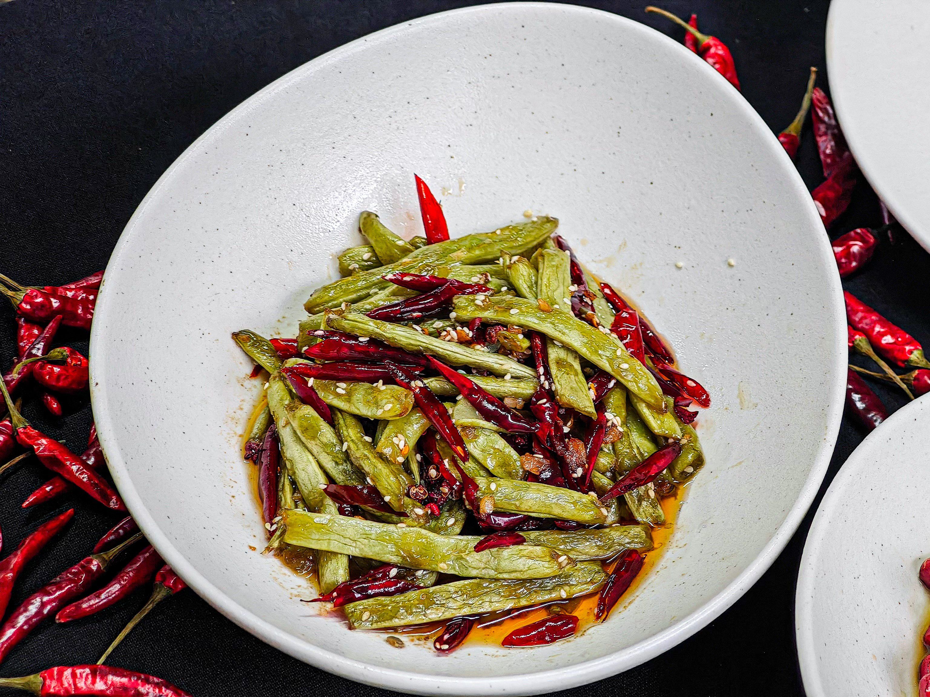 Chengdu Vegetarian Home Cooking Experience in a Local Home