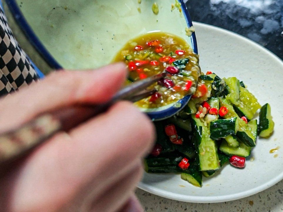 Chengdu Vegetarian Home Cooking Experience in a Local Home