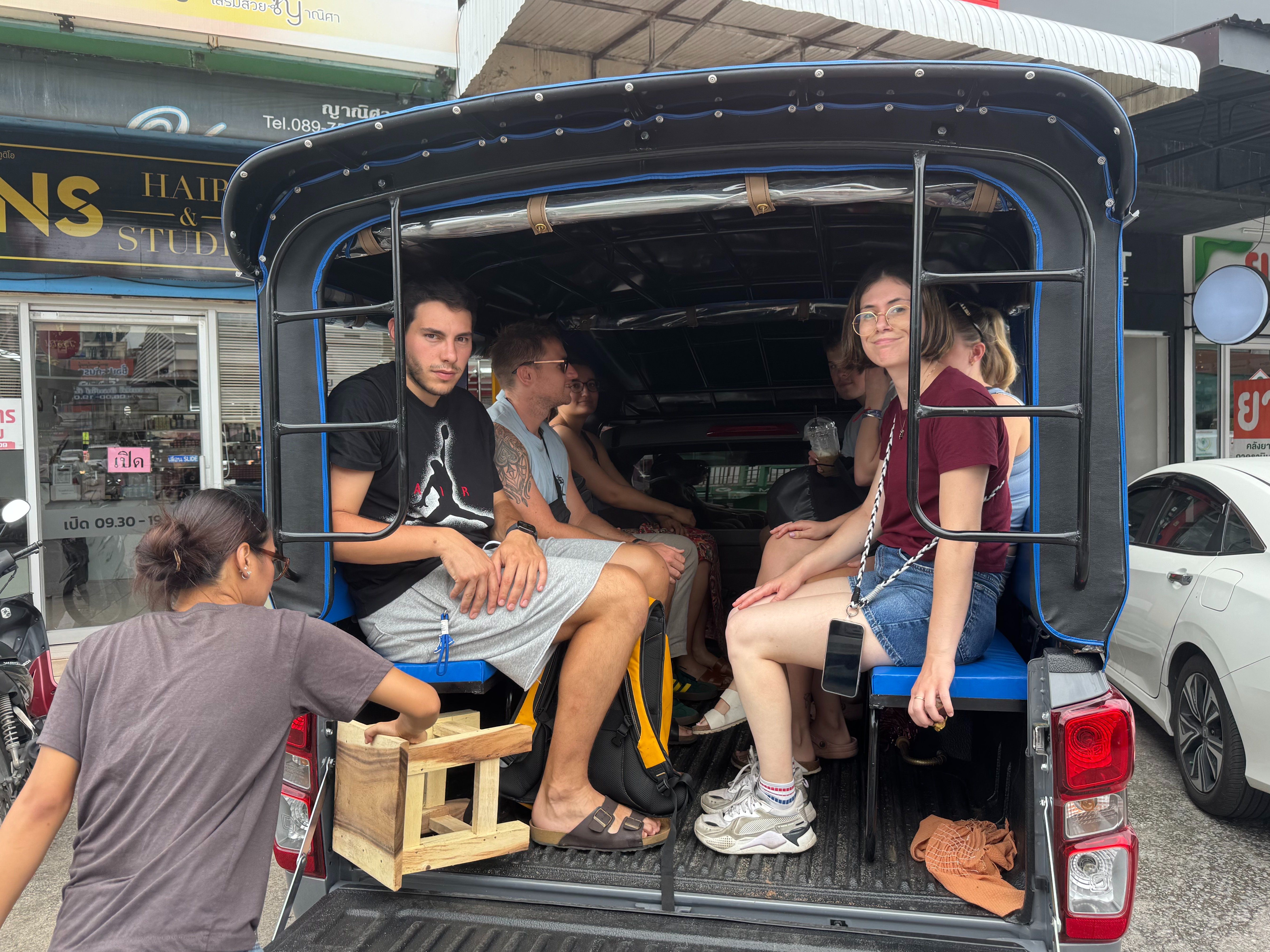 Morning Thai Home Cooking Experience in Chiang Mai with Market Tour