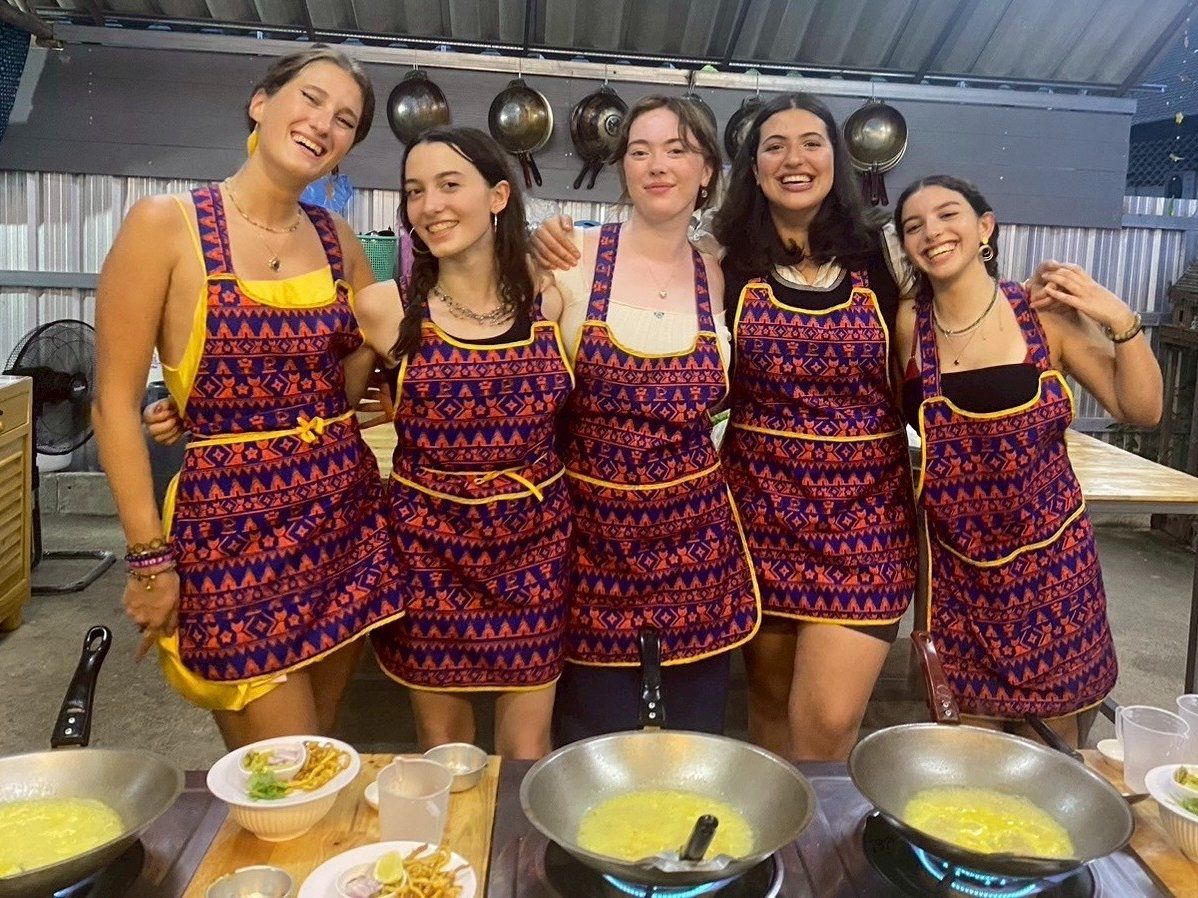 Morning Thai Home Cooking Experience in Chiang Mai with Market Tour