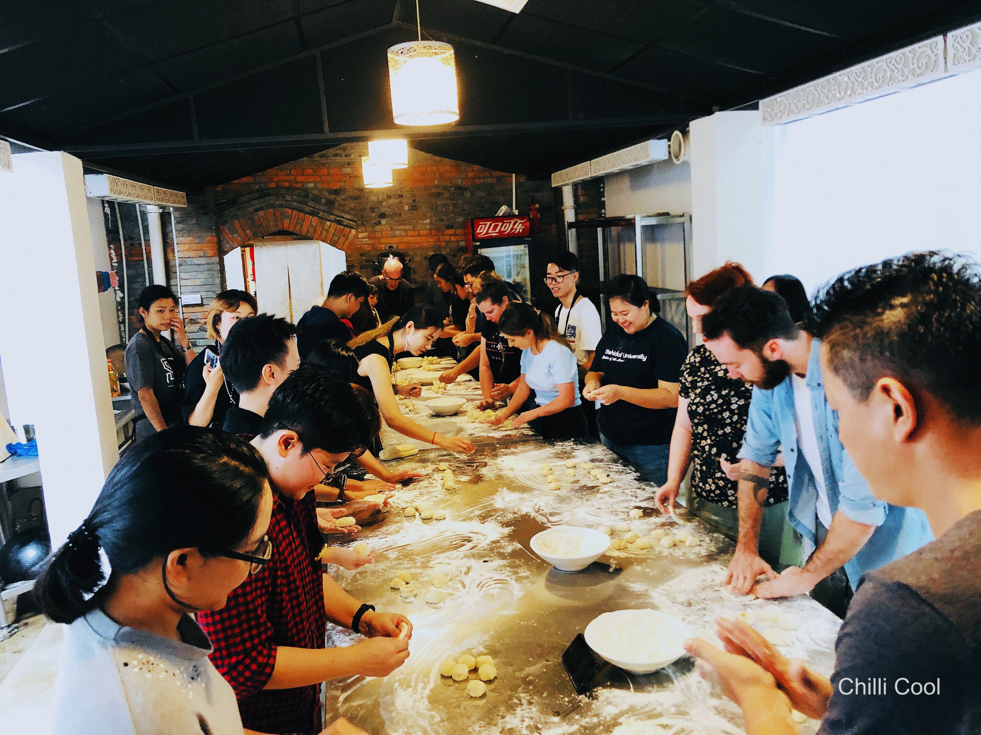 Chinese Steamed Buns (Baozi) Cooking Class with Market Tour