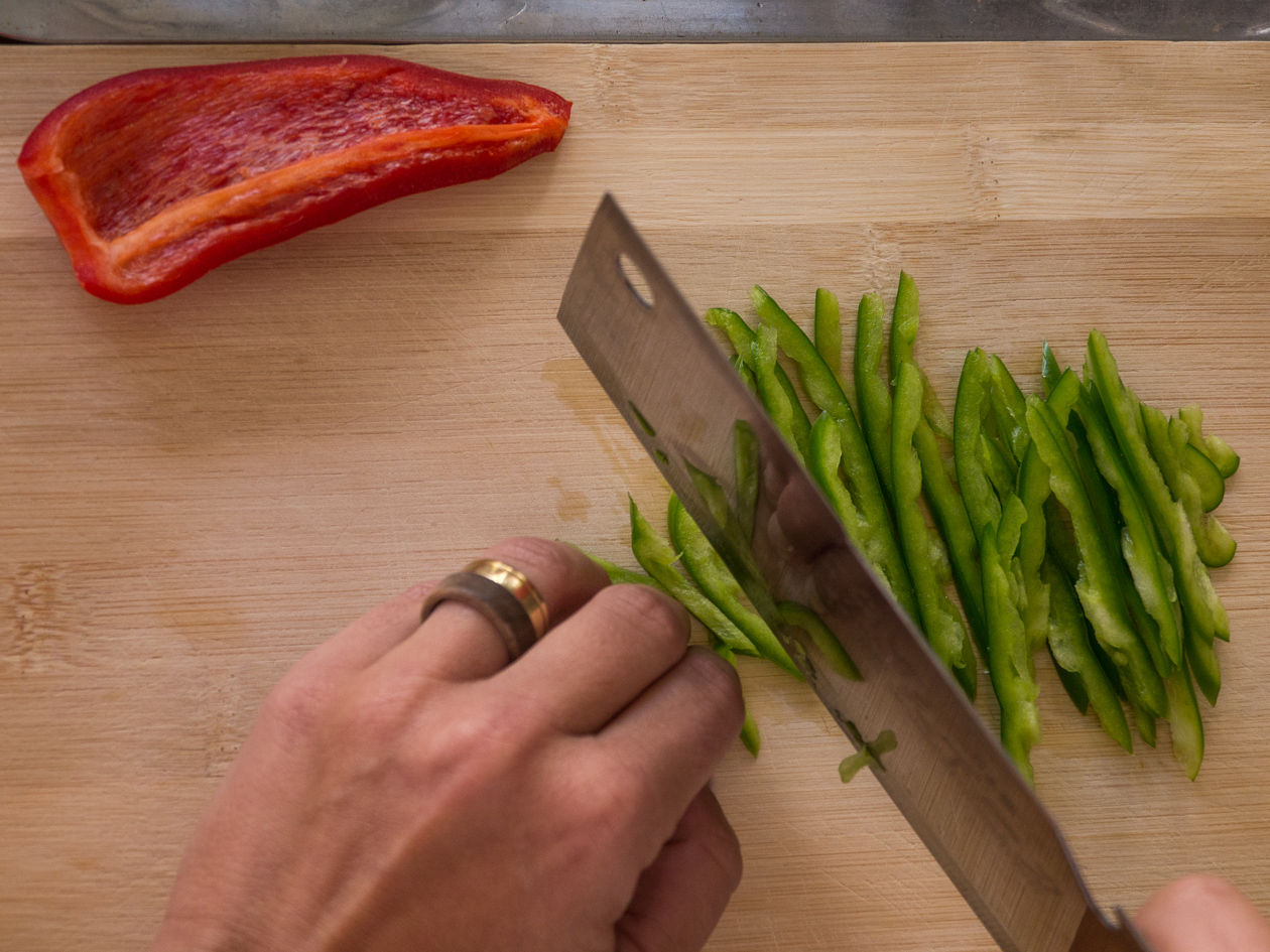 Classic Chinese Cooking Class With Market Tour