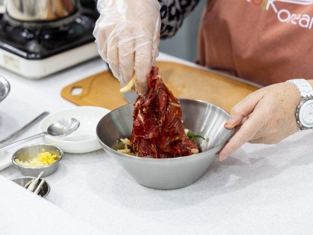 Cook 3 Korean Home-Style Dishes with Local Market Tour