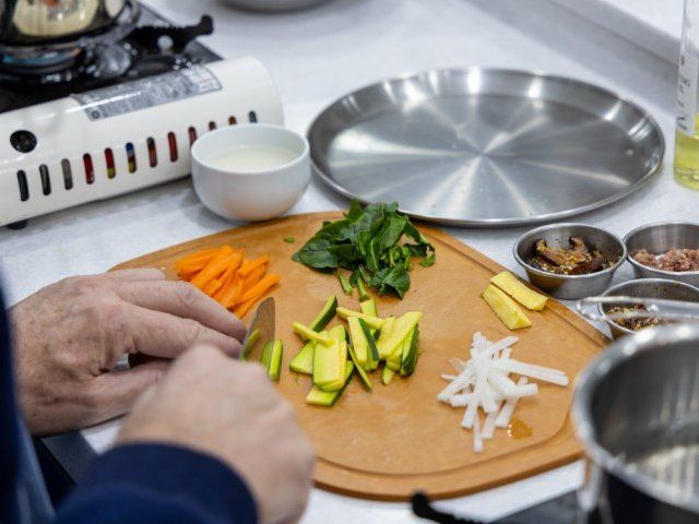 Cook 3 Korean Home-Style Dishes with Local Market Tour