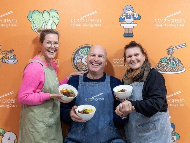 Cook 3 Korean Home-Style Dishes with Local Market Tour