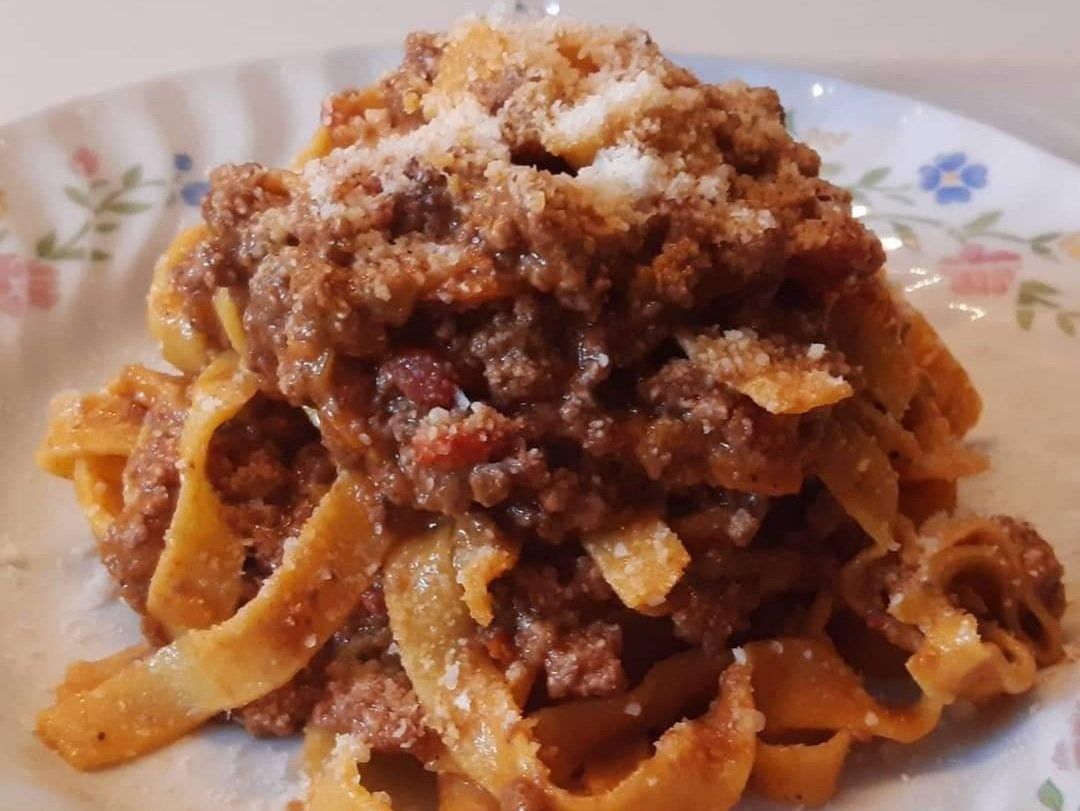 Cook and Eat Fresh Pasta and Tiramisù in the Umbrian Hills