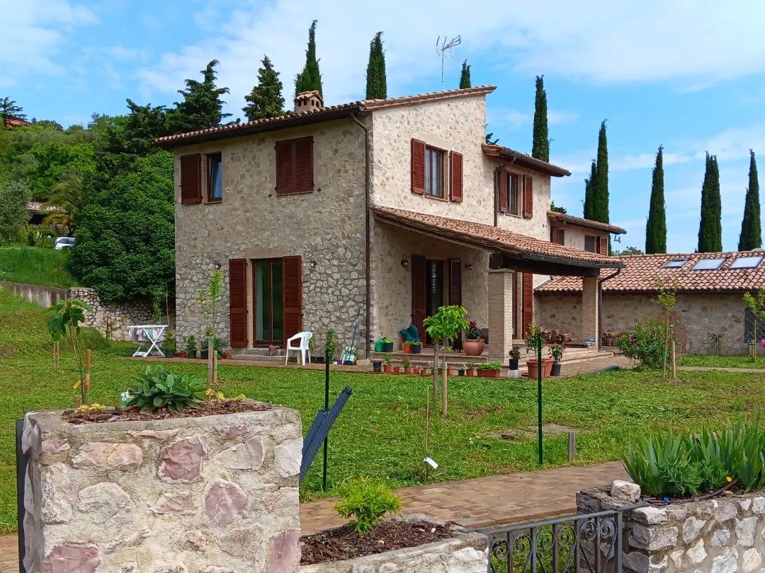 Cook and Eat Fresh Pasta and Tiramisù in the Umbrian Hills