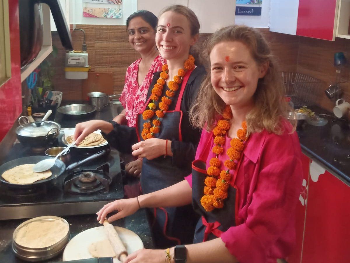 Cook Indian Food with Local Family at their Traditional Home