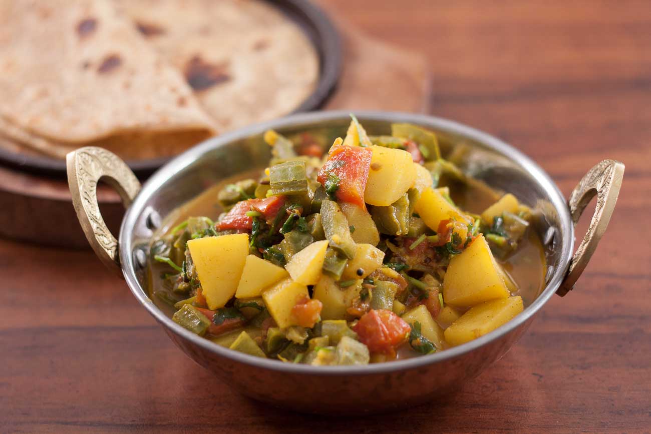Cook Indian Food with Local Family at their Traditional Home