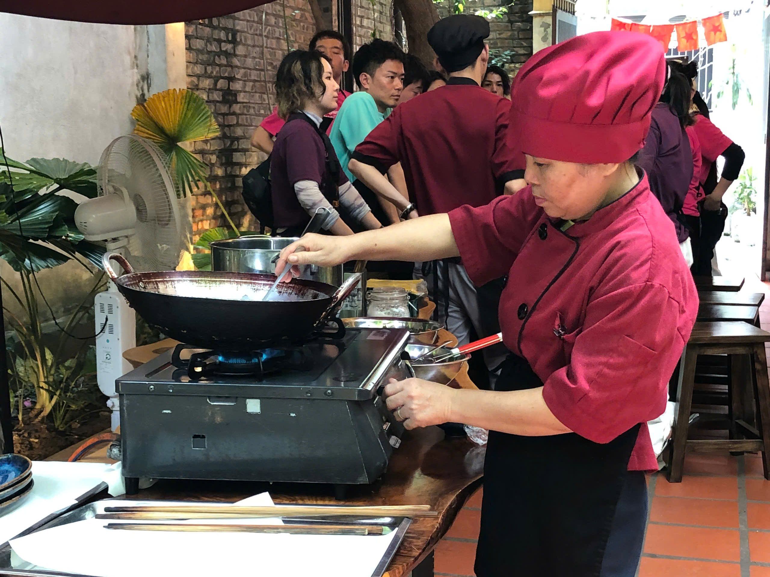 Nem Ran & Bun Cha Cooking in Hanoi Garden Villa + Free Egg Coffee