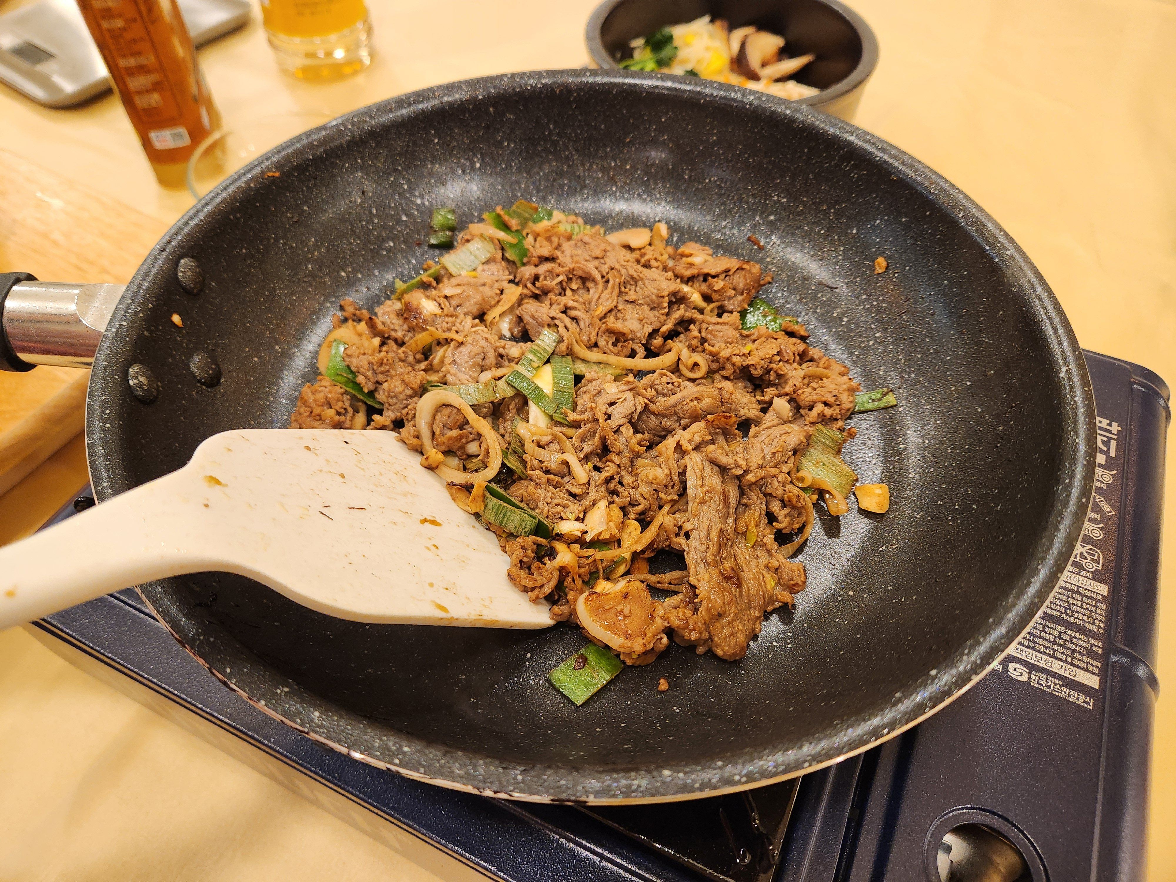 Traditional Korean 6-Dish Cooking Class with Hidden Alley Tour in Seoul