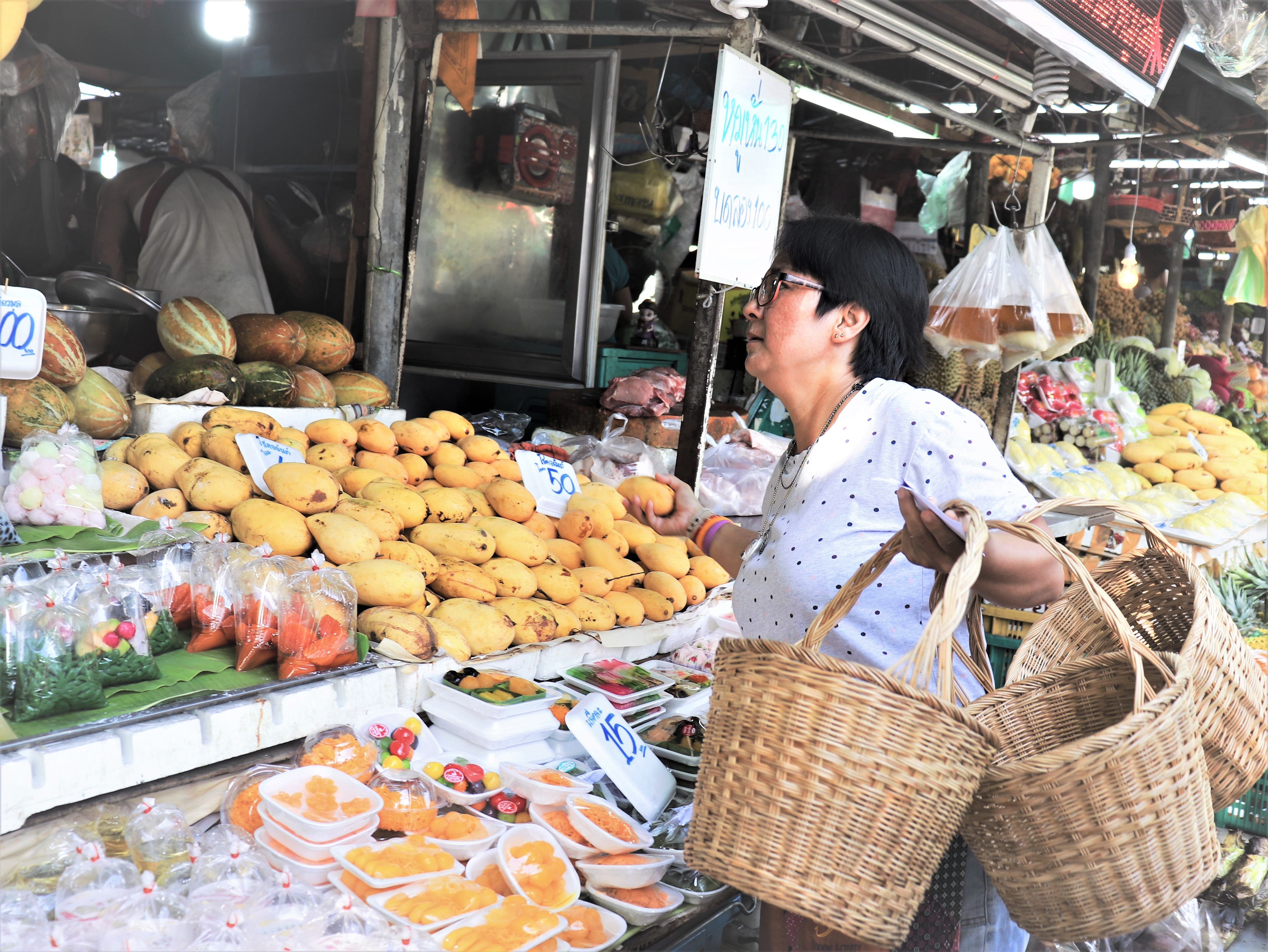 Fresh Market Tour & Authentic Thai Lunch Cooking with Passionate Chef