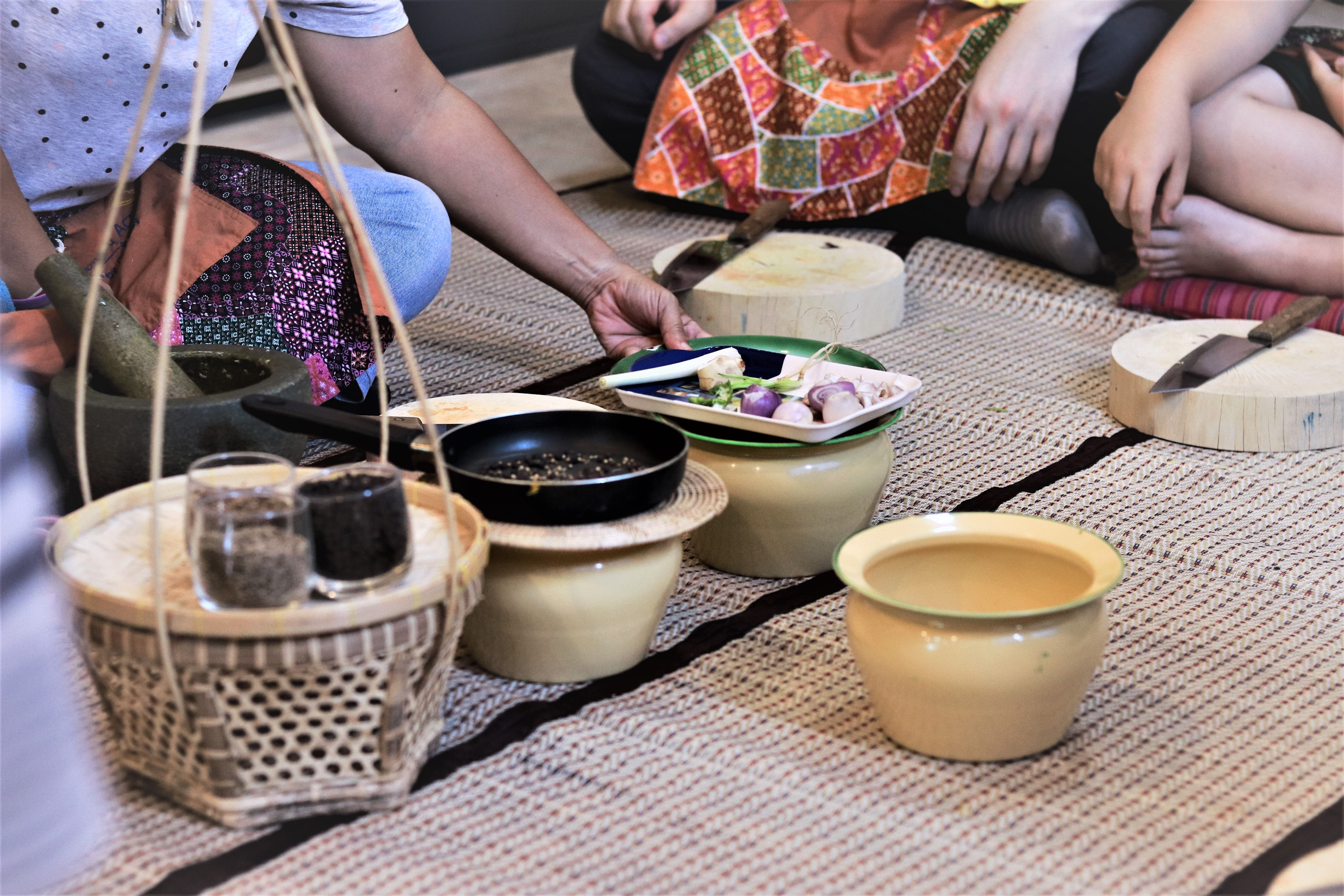 Fresh Market Tour & Authentic Thai Lunch Cooking with Passionate Chef