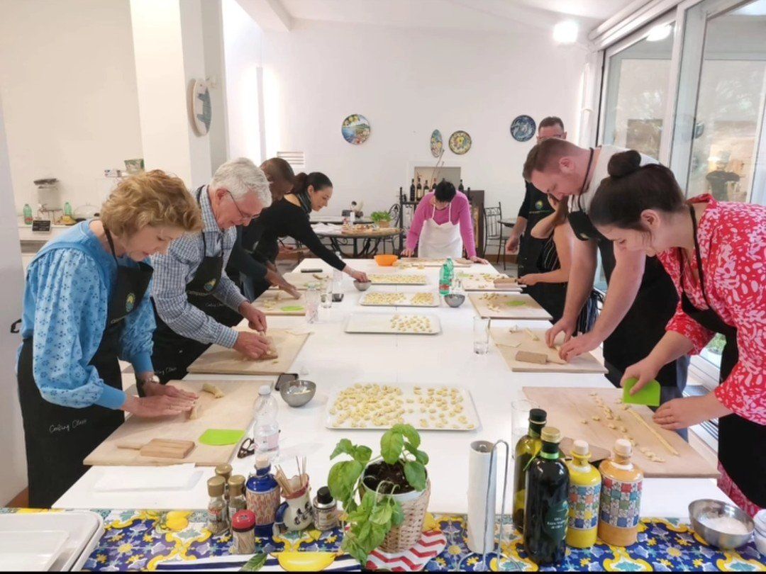 Ein interaktiver Kochkurs mit italienischen Gerichten unter der Leitung unseres Küchenchefs