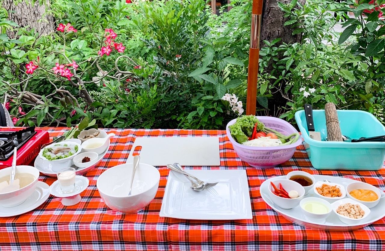 Cooking class in a Traditional Thai House