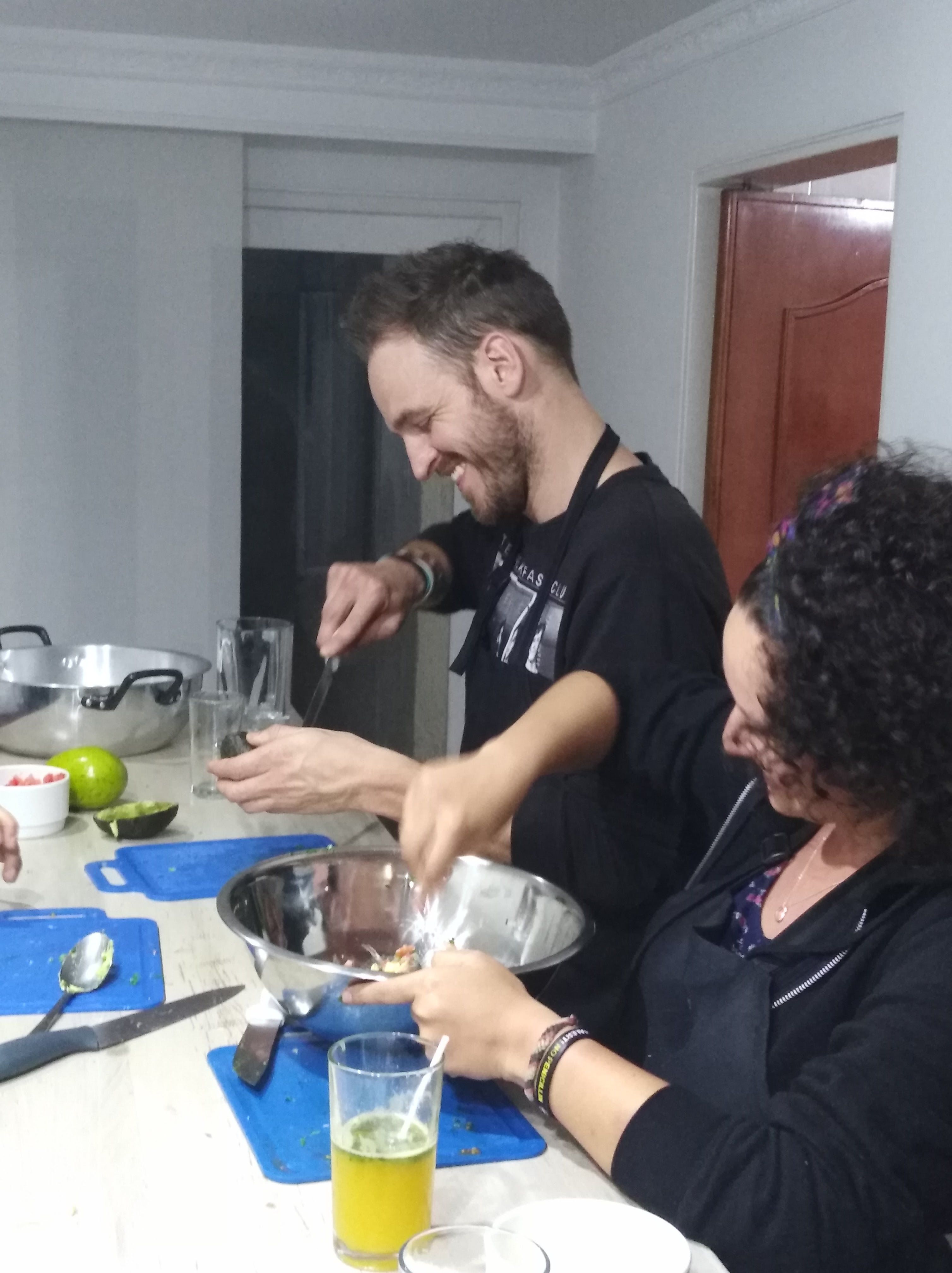 Cooking Class in a Typical Colombian House: Fruits, Cocktails, Fun and a Lot of Food!