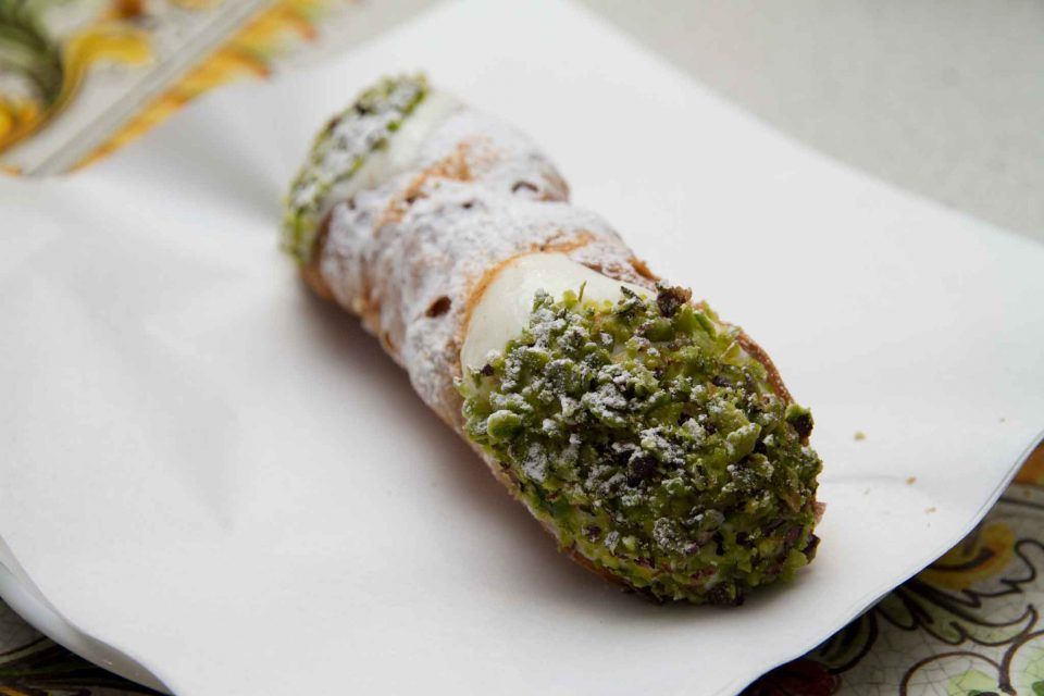Italian Cooking Class with "Rionale" Market Tour in Taormina
