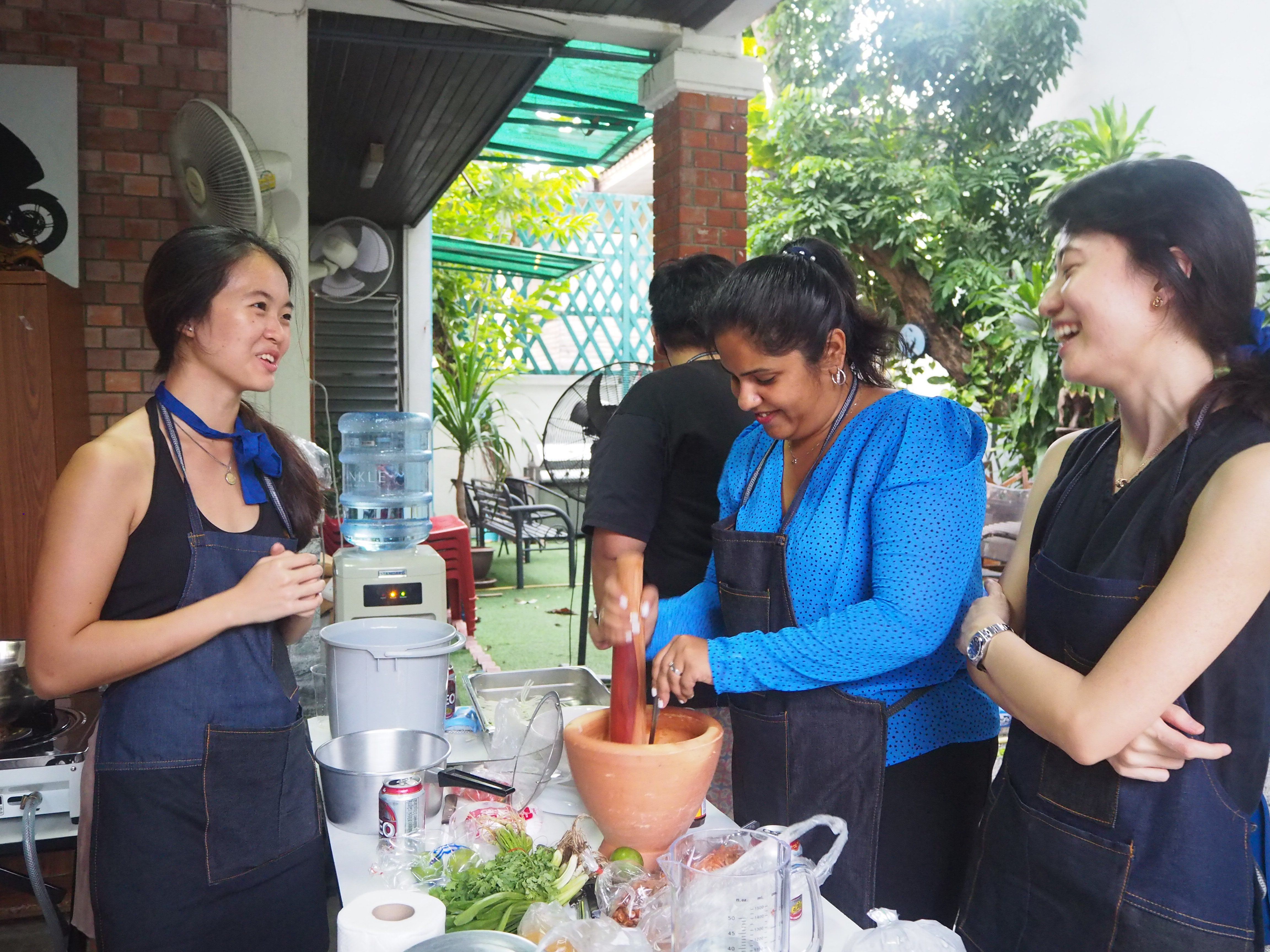 Thai Cooking & Market Scavenger Hunt Experience