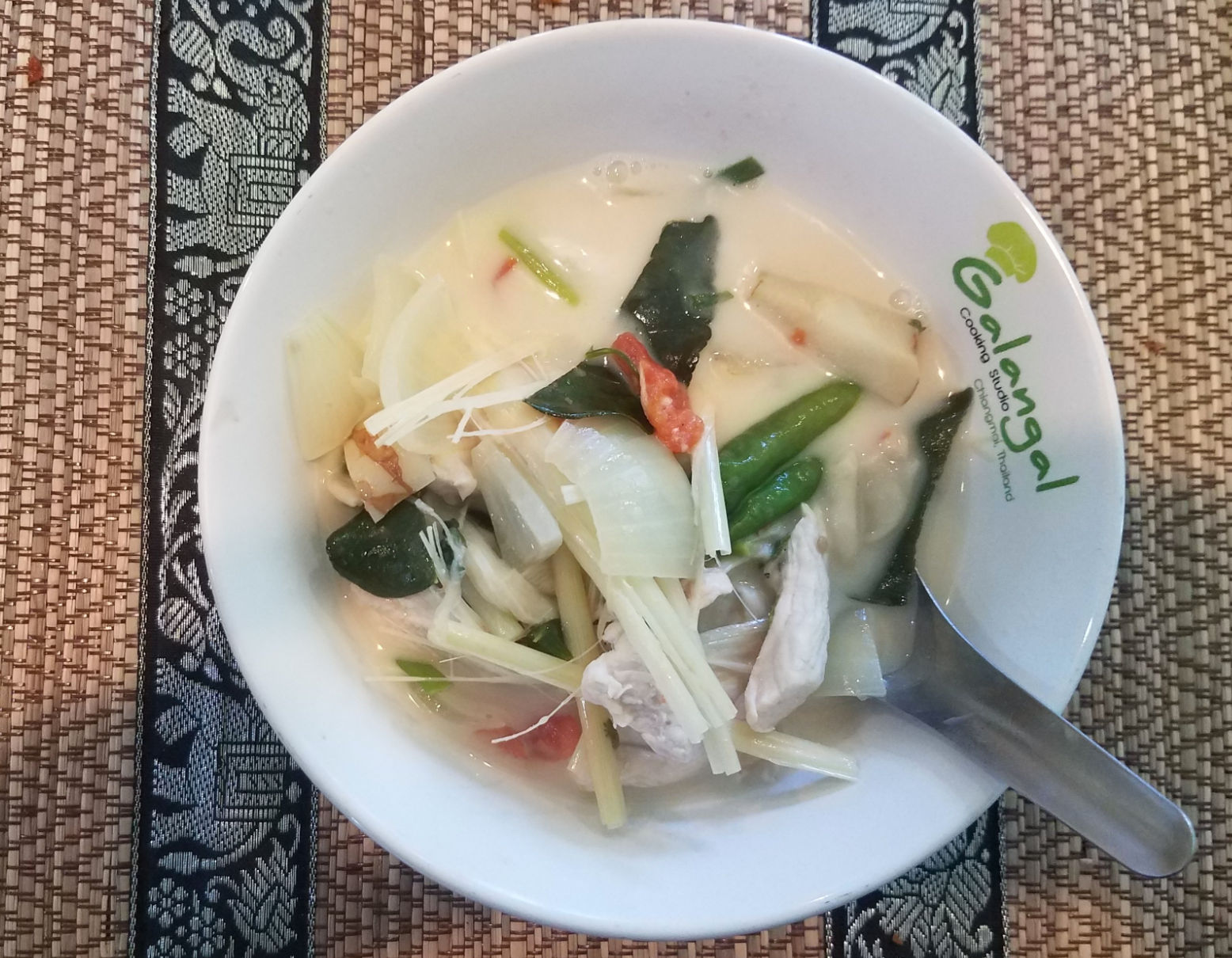 "You Choose The Dishes" Thai Cooking Class with Local Market Tour