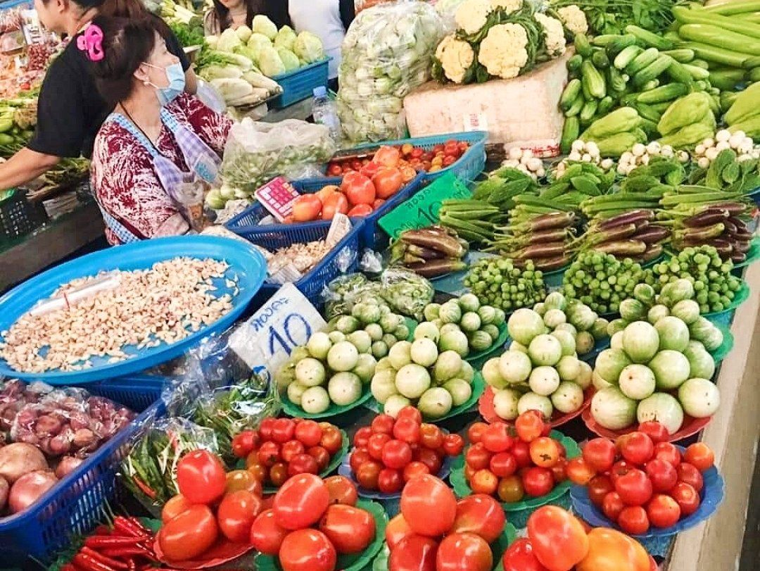 Choose Your Thai Menu: From Local Market Visit to Garden Tour