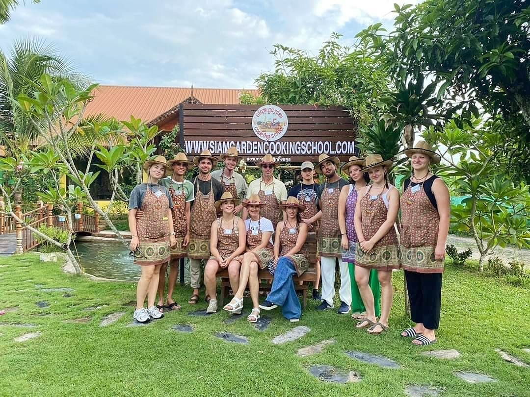 Choose Your Thai Menu: From Local Market Visit to Garden Tour