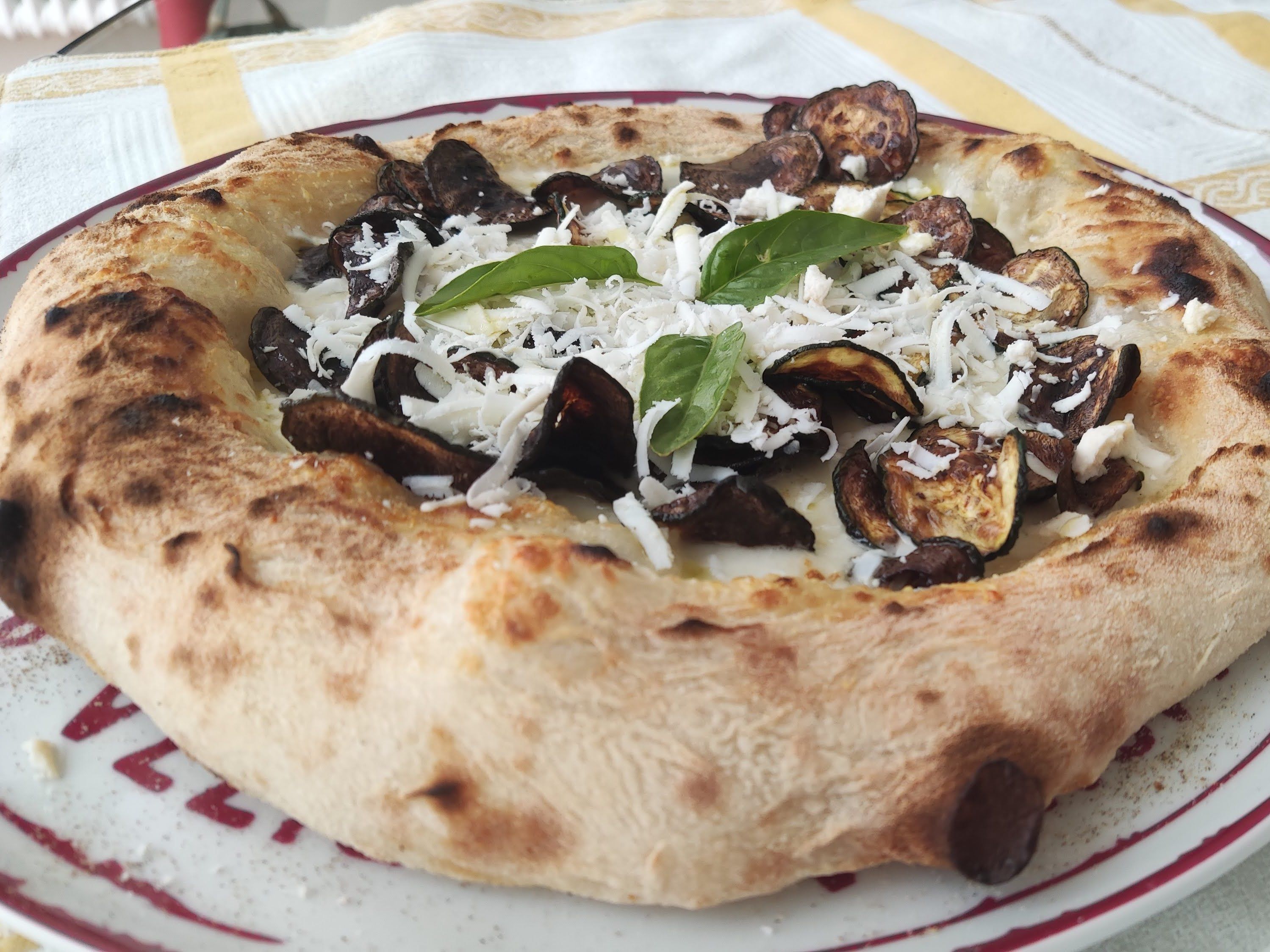 Contemporary Pizza Cooking Class in Catania