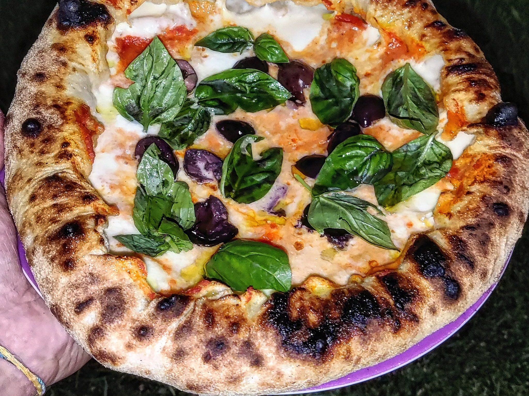 Contemporary Pizza Cooking Class in Catania