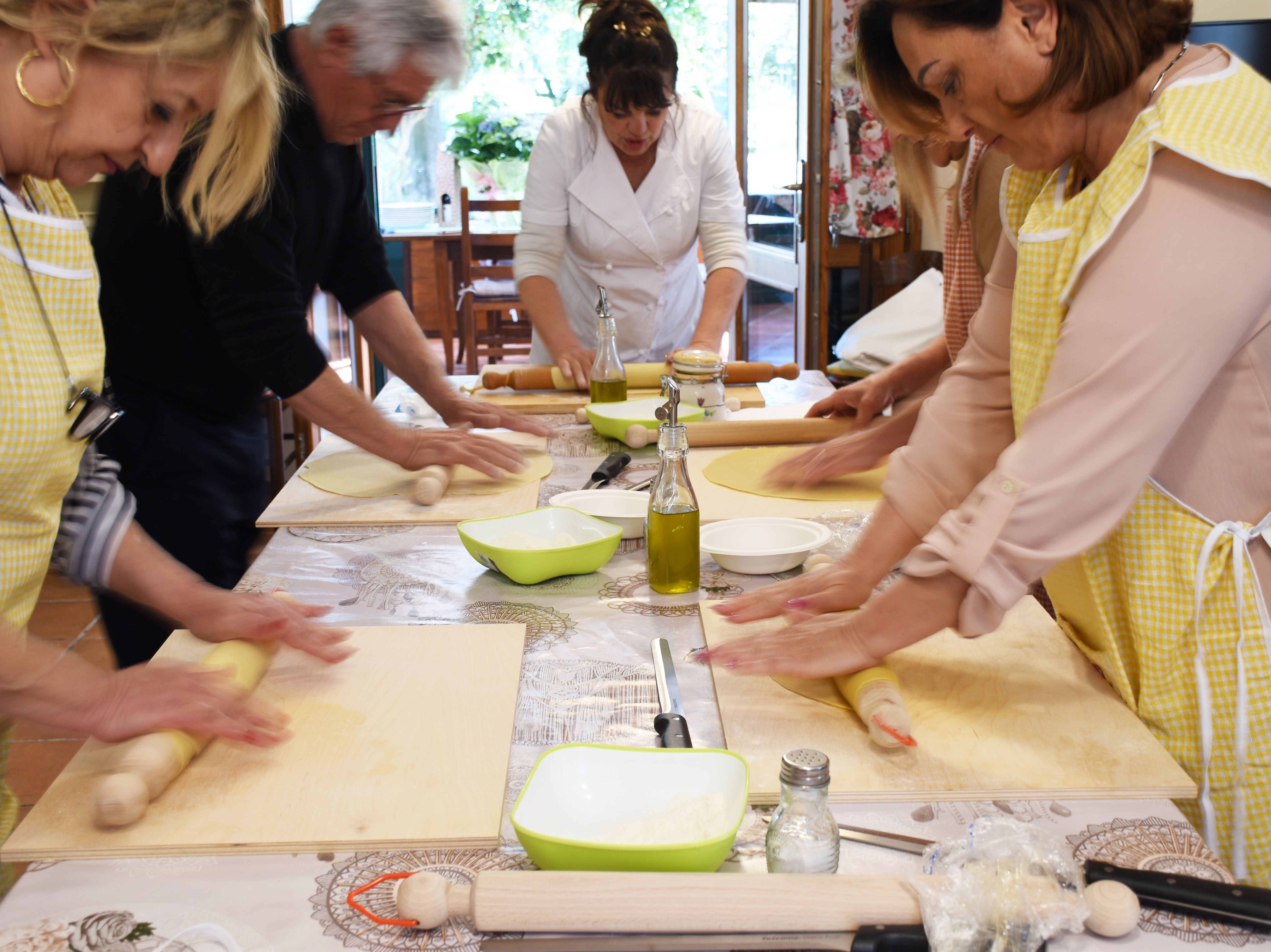 Master Homemade Pasta & Tiramisu: Wine & Lunch Escape in Roman Countryside