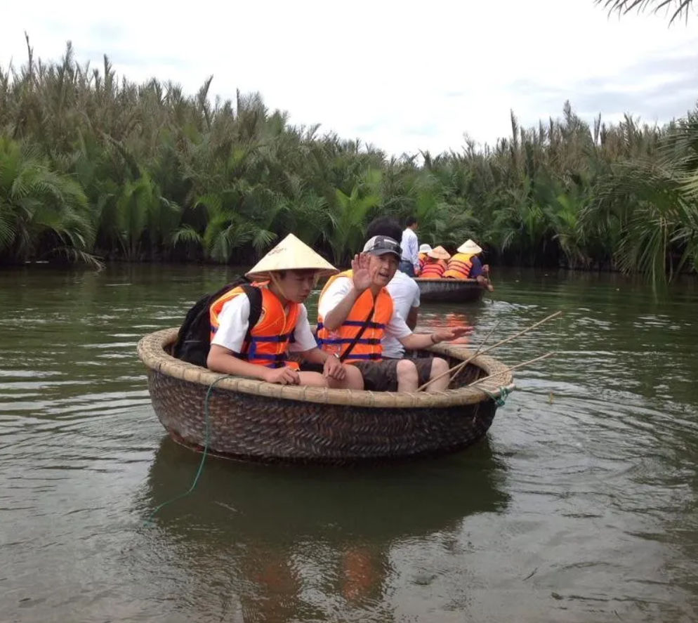 Thu Bon-rivier, mandboottocht en Vietnamese kookervaring