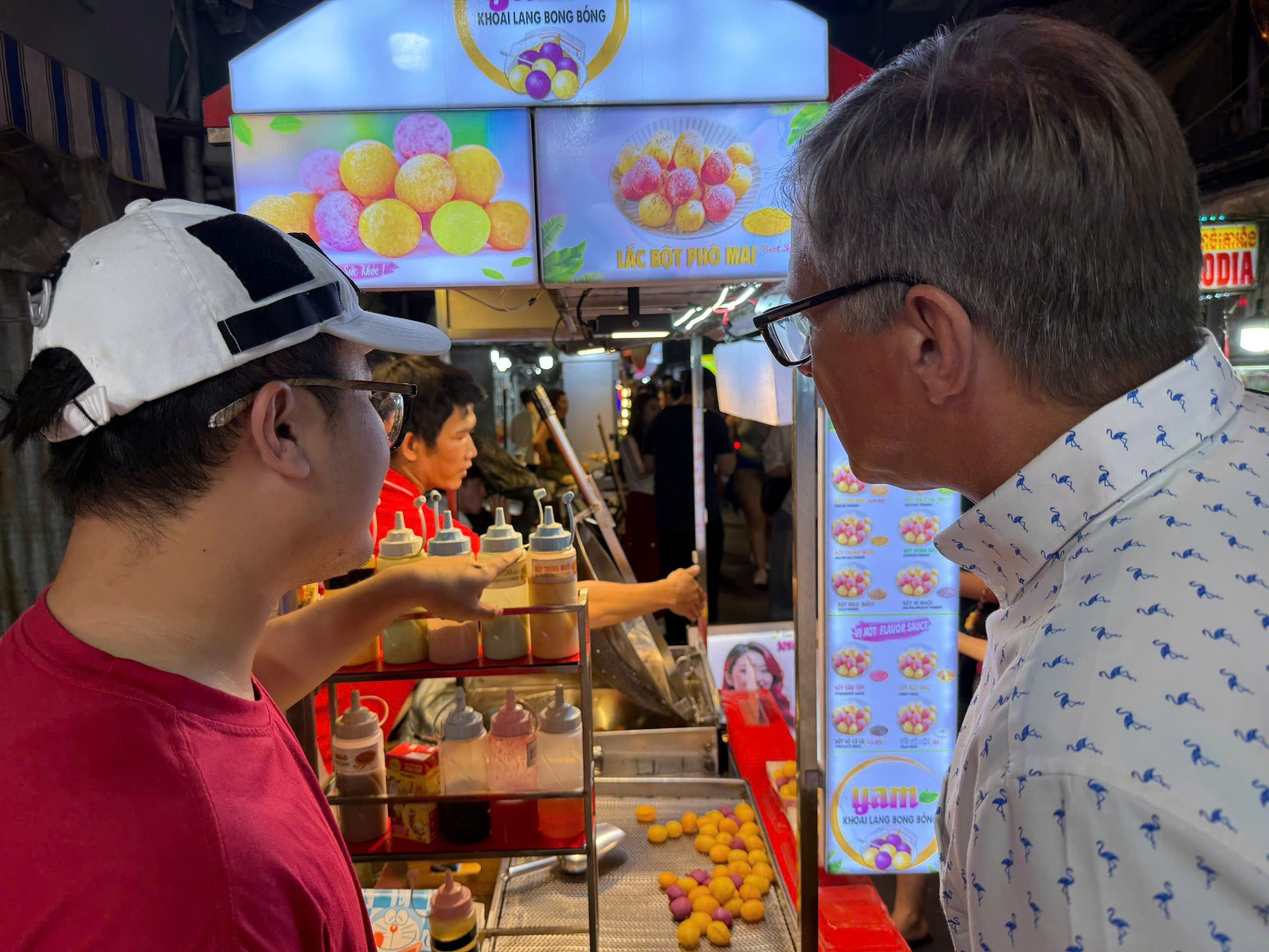 Saigon Craft Beer and Food Tour by Scooter