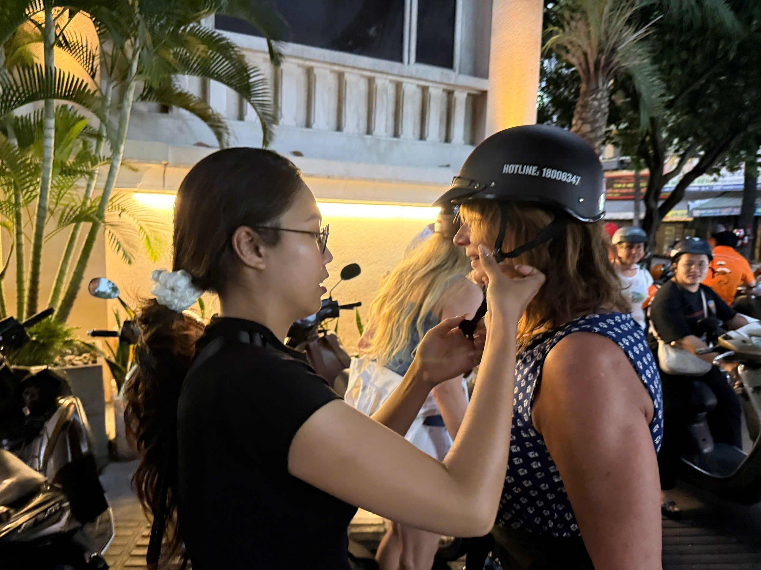 Saigon Craft Beer and Food Tour by Scooter