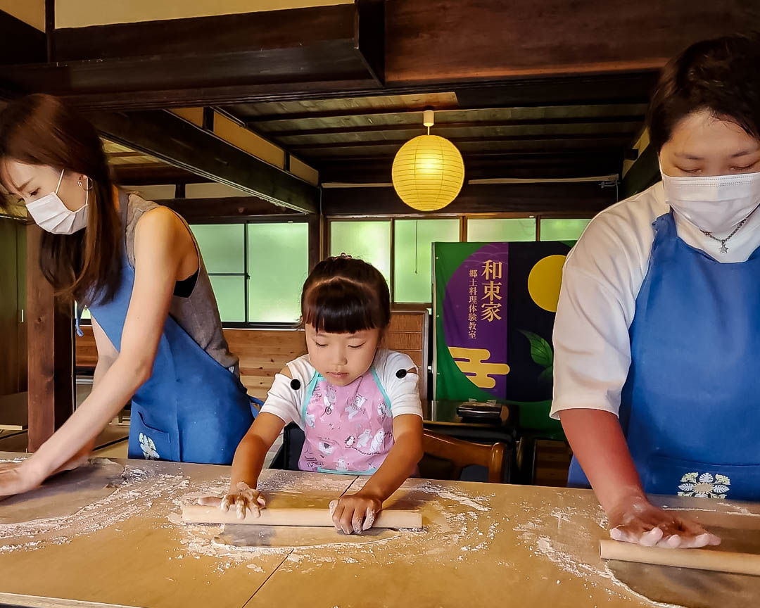 Crafting Traditional Udon from Scratch in Kyoto