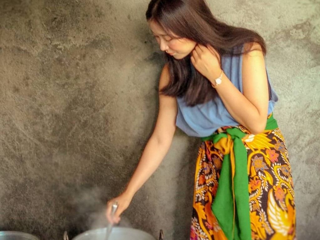 Make Your Own Organic Coconut Oil in a Traditional Balinese Village