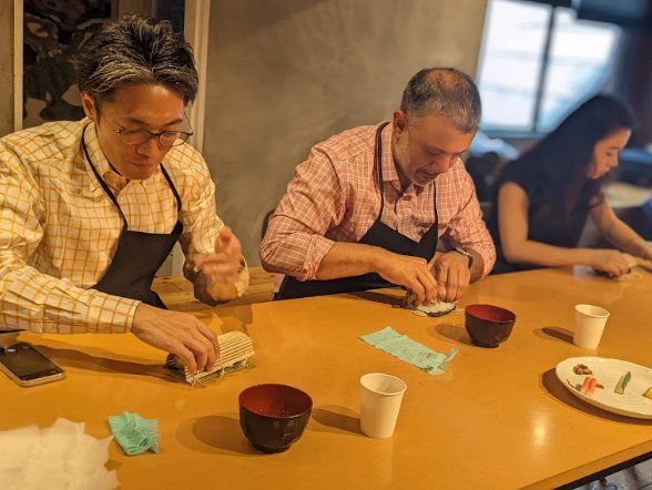 Master Sushi Making in Tokyo: Futomaki and Temari Classes for Parties