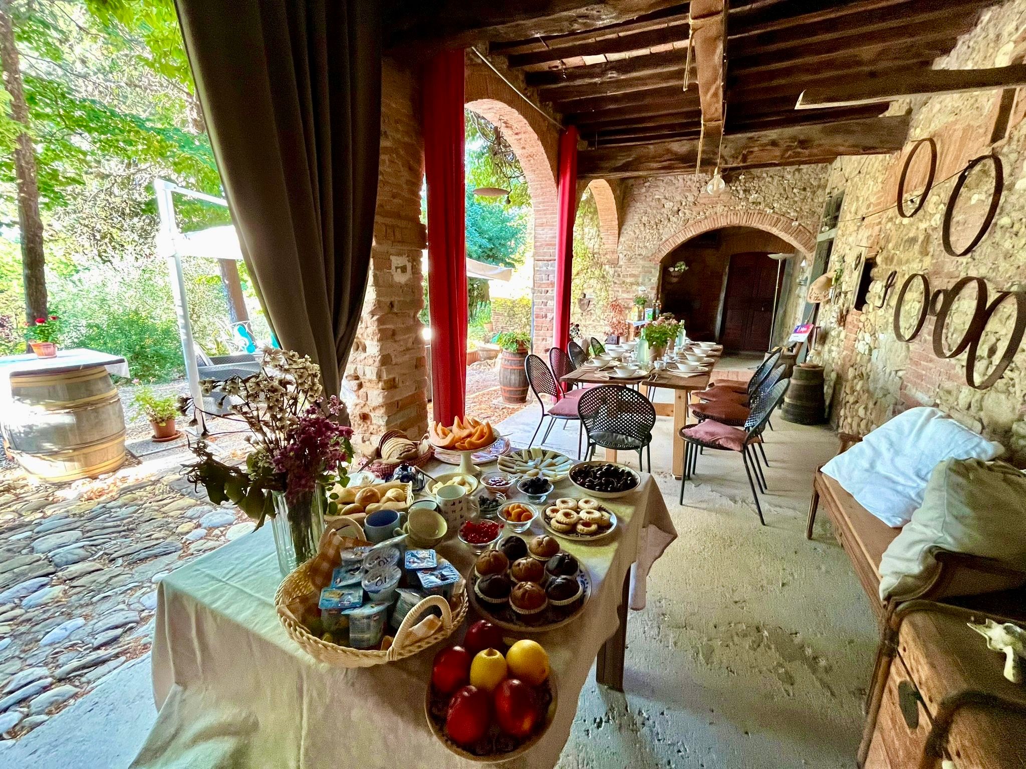 Culinary Experience with Dinner and Live Opera in the Countryside