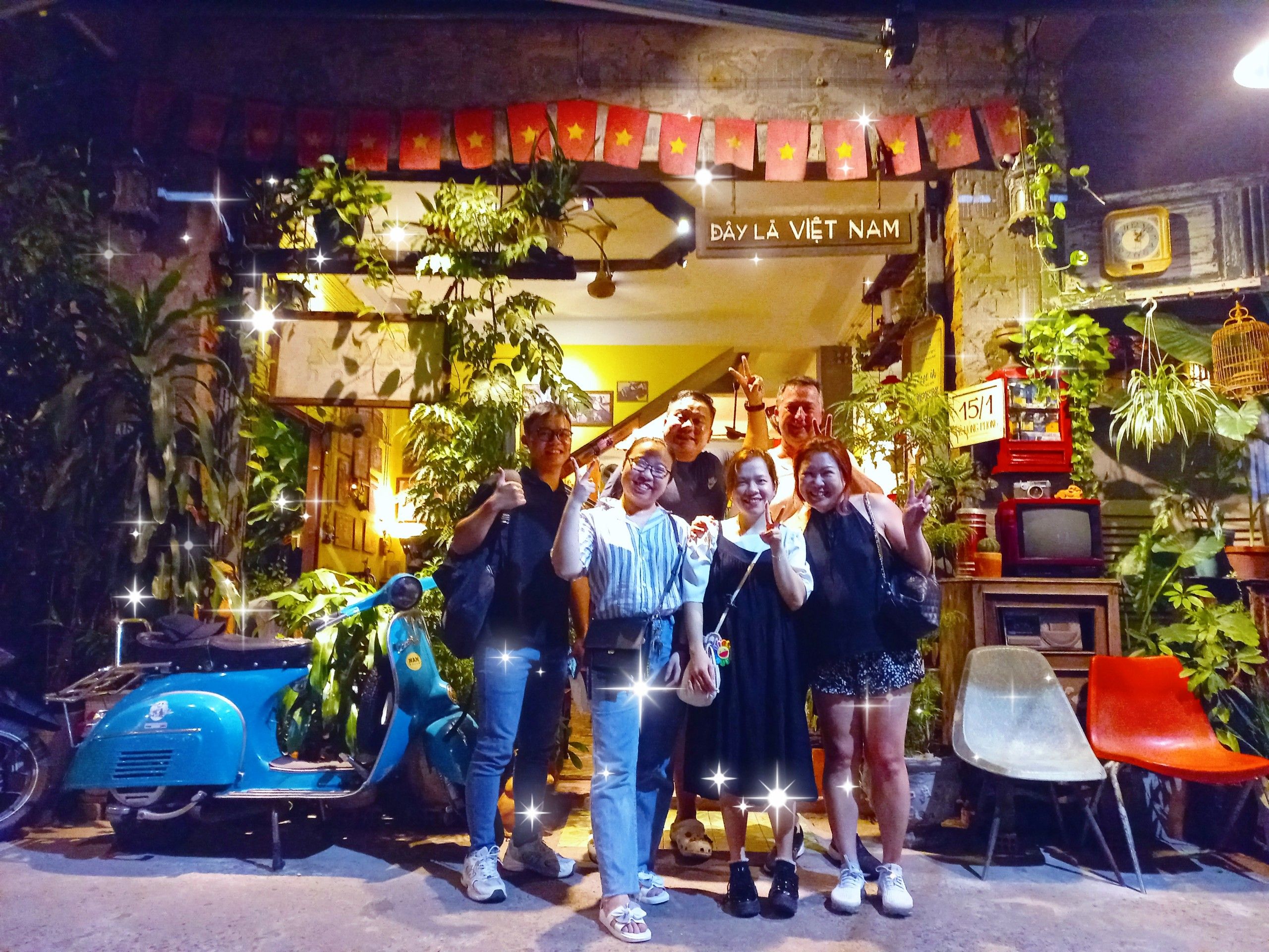 Da Nang Street Walking Food Tour Experience
