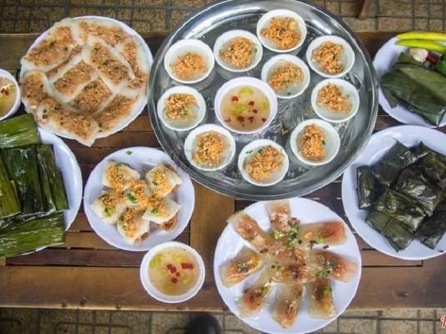Danang Local Foods on Motorbike