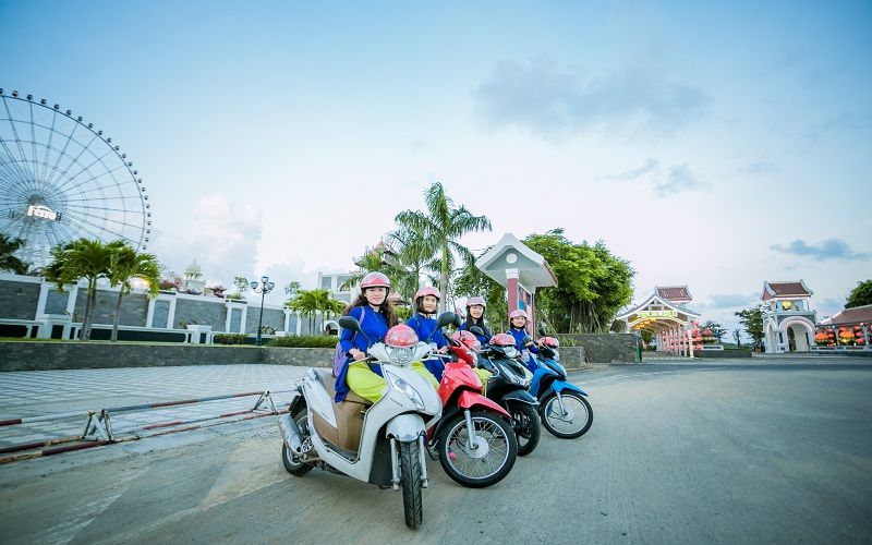Danang Local Foods on Motorbike