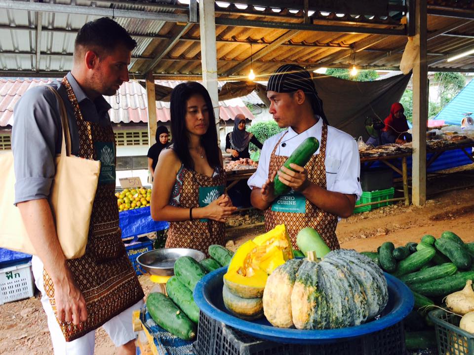 Sukho Cuisine Thai Cooking School: Dinner cooking program ...