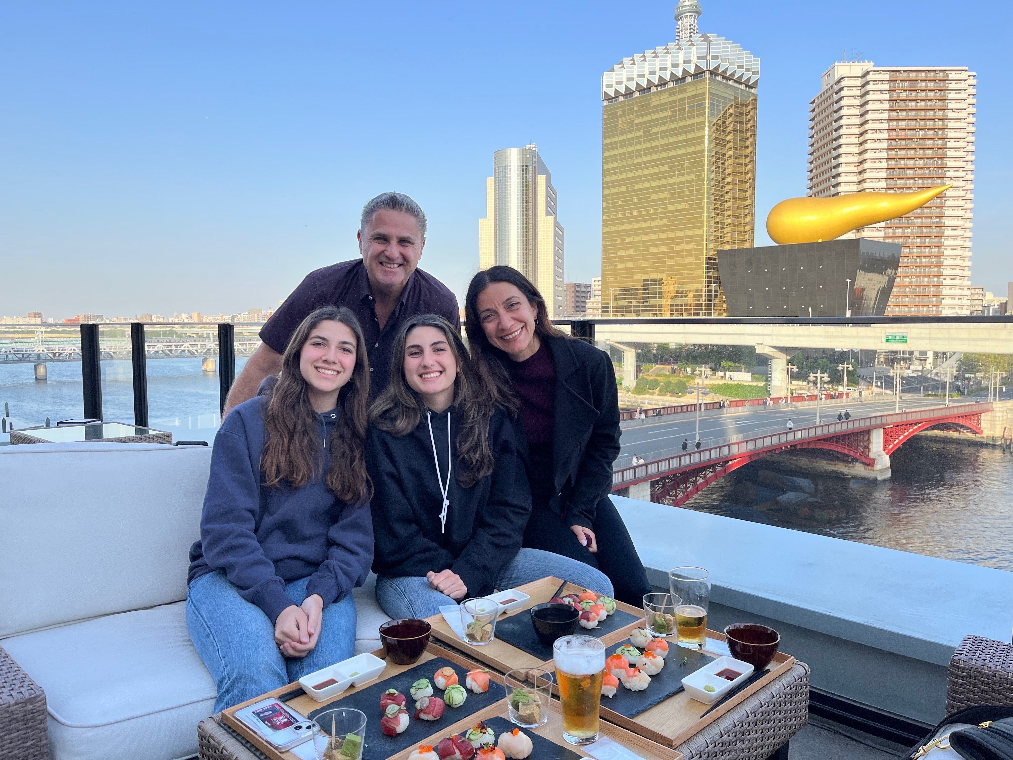 Sushi Making with a Professional Chef in Asakusa