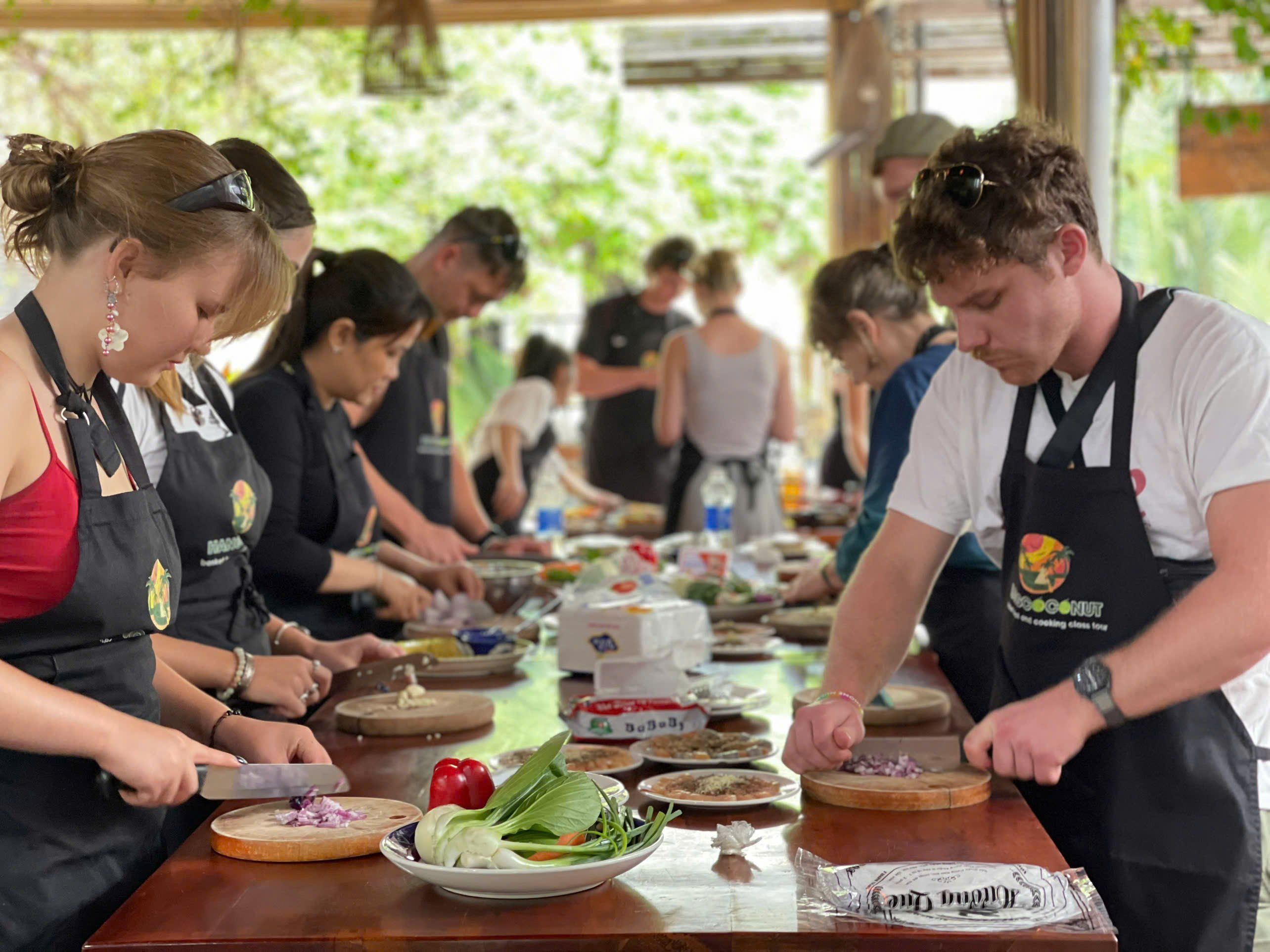 Experience Authentic Vietnamese Cuisine & Local Life in Hoi An