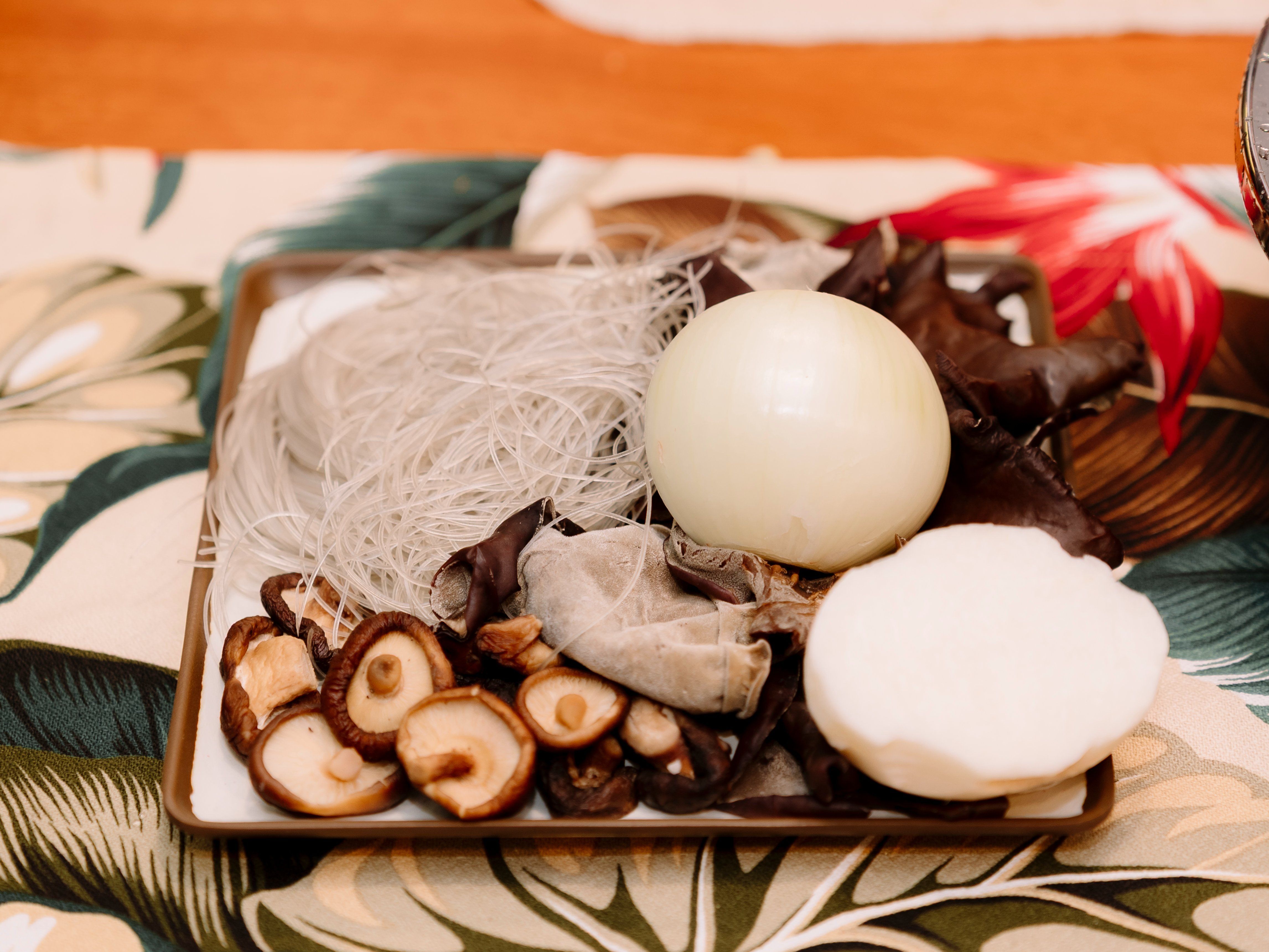 Discover Hanoi’s Vegan Flavors: Market Tour & Hands-On Cooking Class