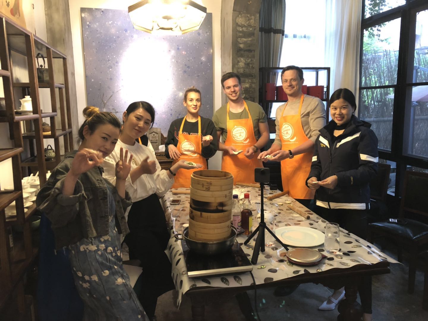 Hand-Pulled Noodles or Three-Colored Soup Dumplings Class with Wet Market Tour