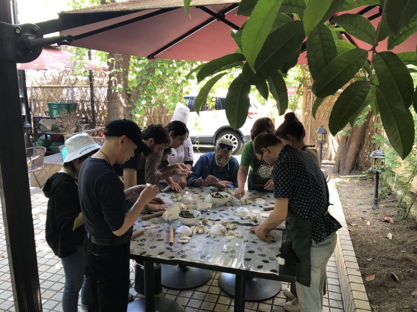 Hand-Pulled Noodles or Three-Colored Soup Dumplings Class with Wet Market Tour
