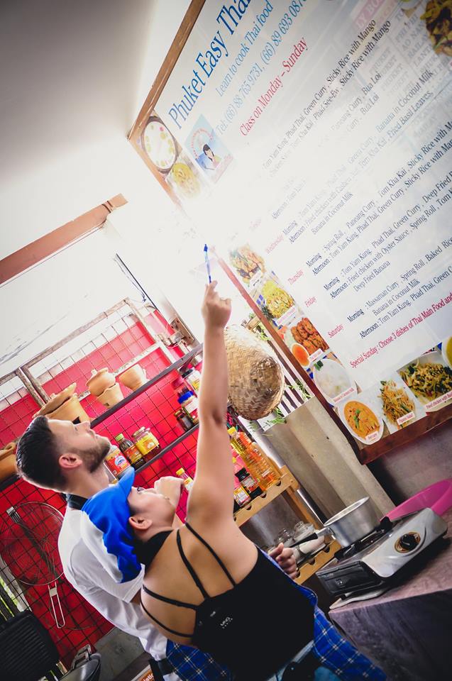 Half Day Easy Thai Cooking Class & Market Tour