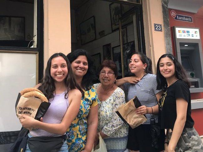 Essen wie bei einer kulinarischen Tour durch Athen