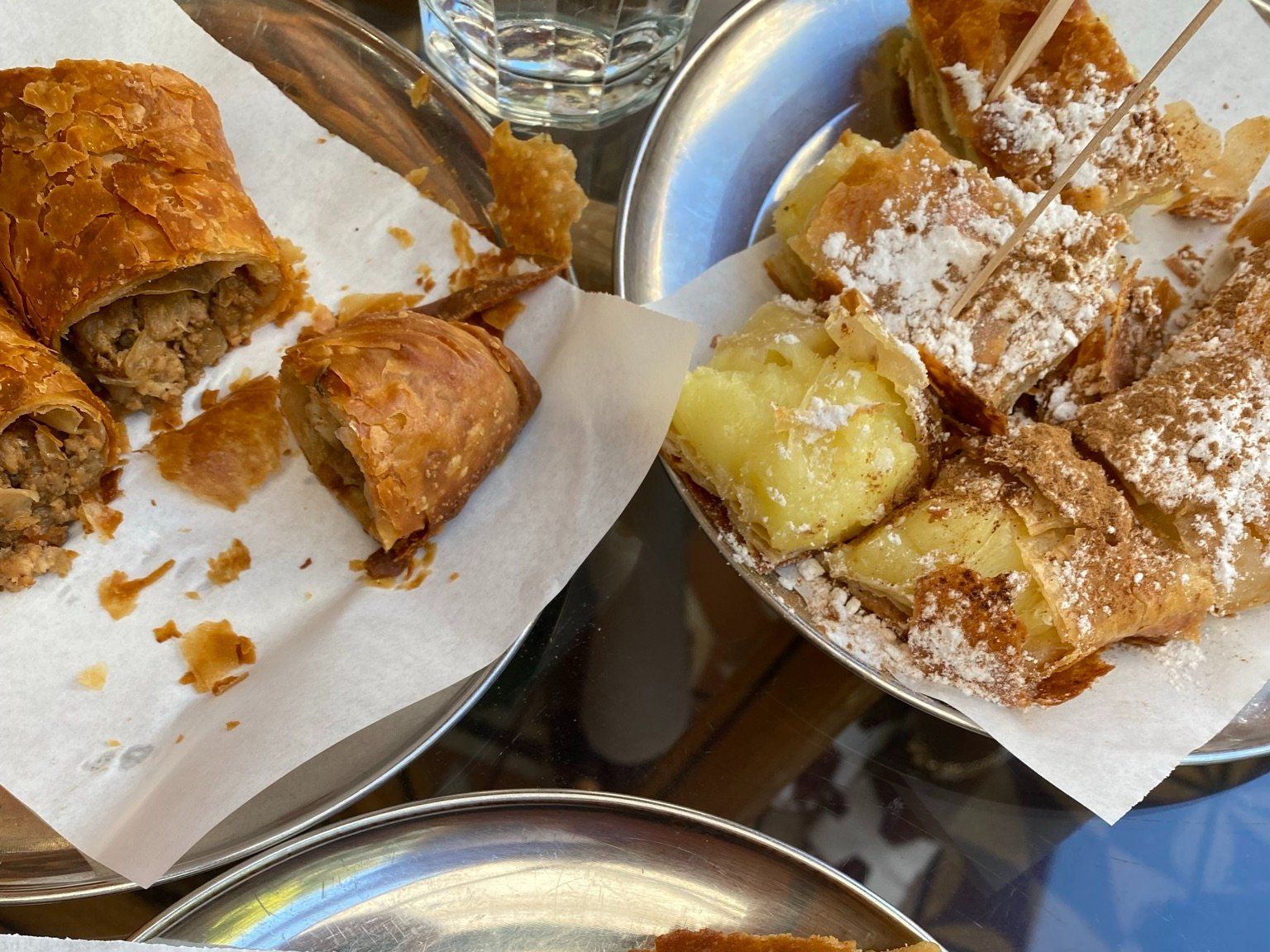 Essen wie bei einer kulinarischen Tour durch Athen